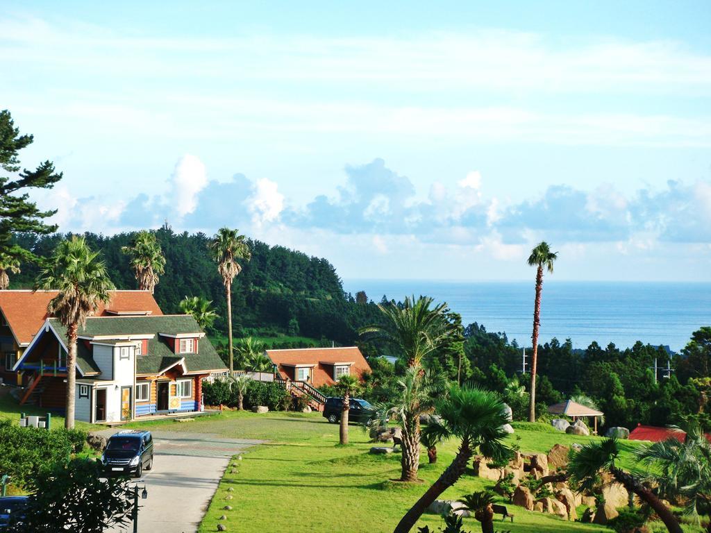 Jungmun Log Pension & Resort Seogwipo Exterior foto