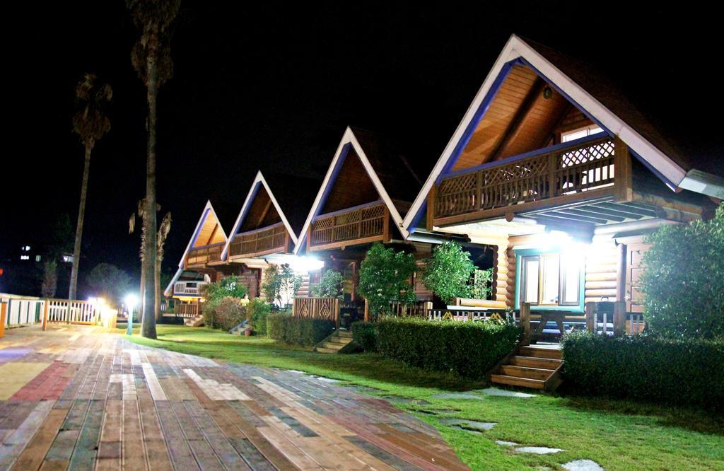 Jungmun Log Pension & Resort Seogwipo Exterior foto